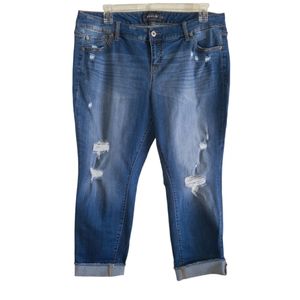 TORRID Premium Cropped Boyfriend Denim Jeans | size 18 | Brand New Without Tags